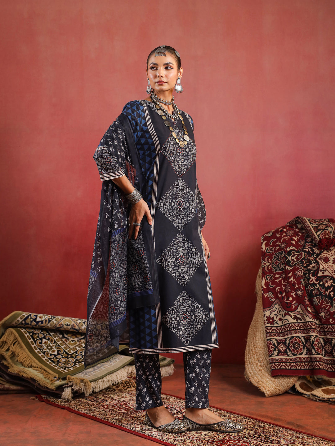 Kaari Sitara | Charcoal Ajrakh Suit Set