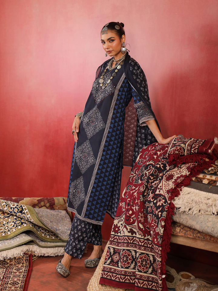Kaari Sitara | Charcoal Ajrakh Suit Set