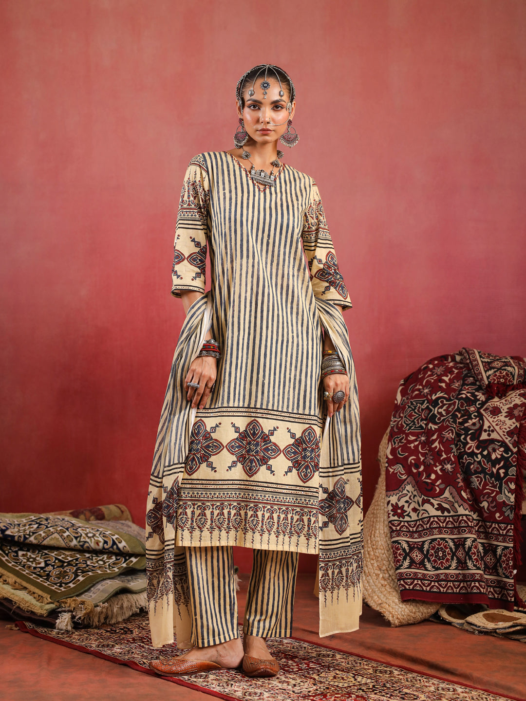 Taabir | Butter Cream Ajrakh Suit Set
