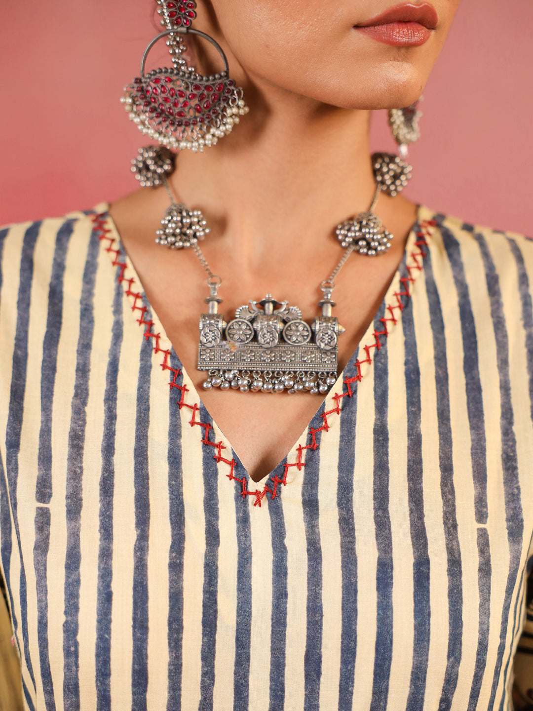 Taabir | Butter Cream Ajrakh Suit Set