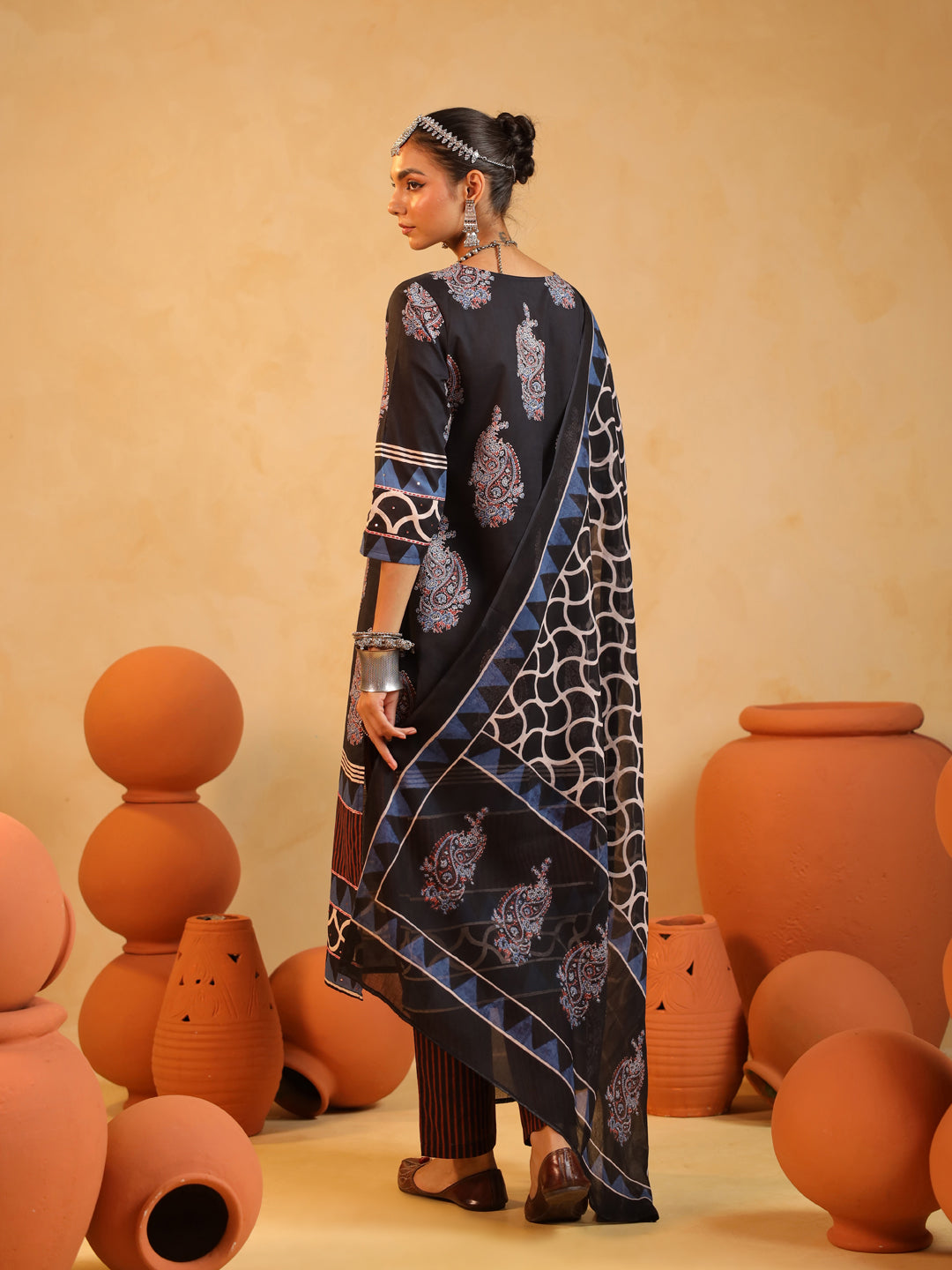 Aabroo | Black Suit Set