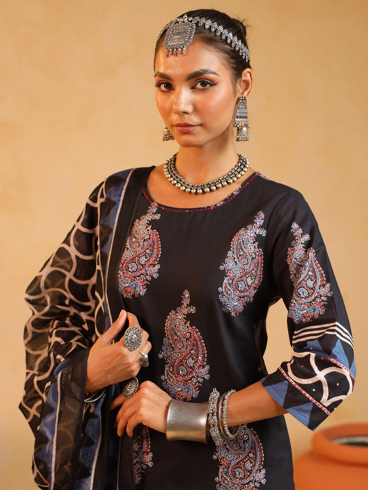 Aabroo | Black Suit Set