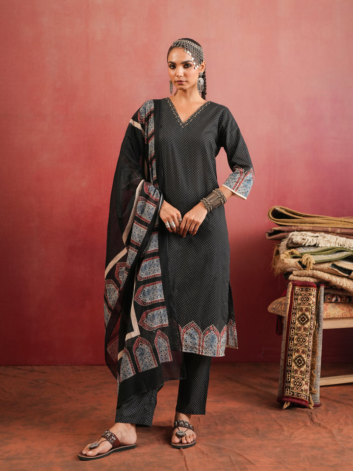 Siyahi Ajrakh Suit Set