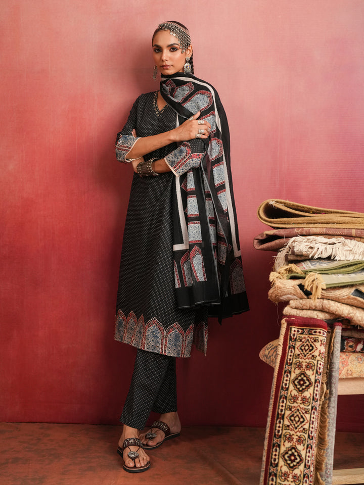 Siyahi Ajrakh Suit Set