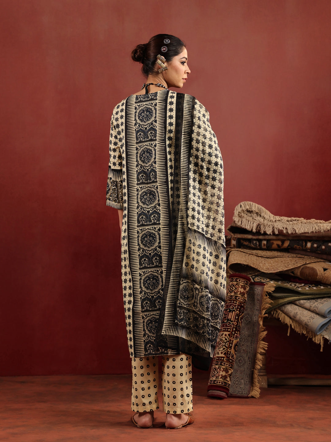 Chauras | Ivory Ajrakh Cotton Suit Set