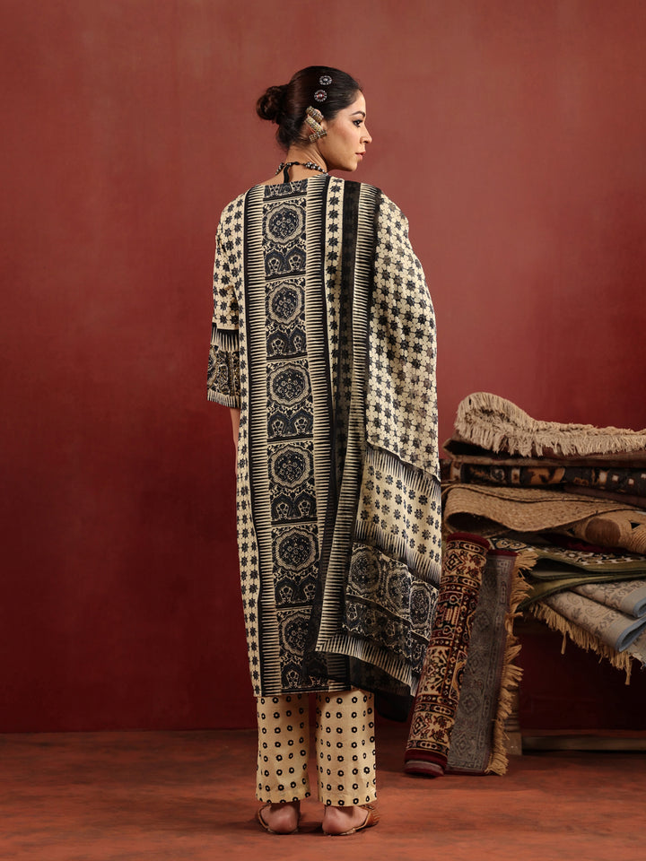 Chauras | Ivory Ajrakh Cotton Suit Set