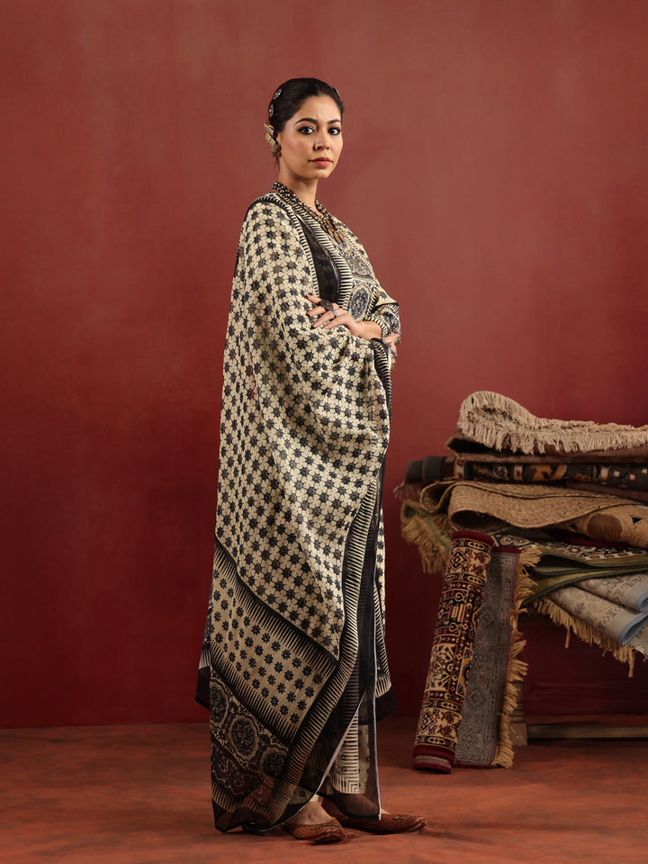 Chauras | Ivory Ajrakh Cotton Suit Set