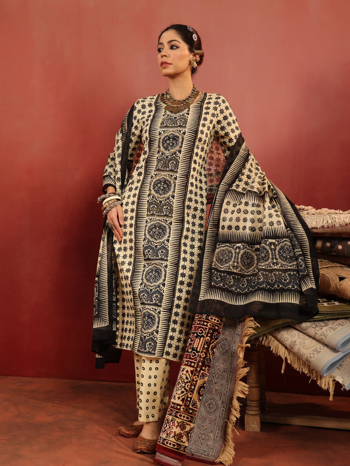 Chauras | Ivory Ajrakh Cotton Suit Set