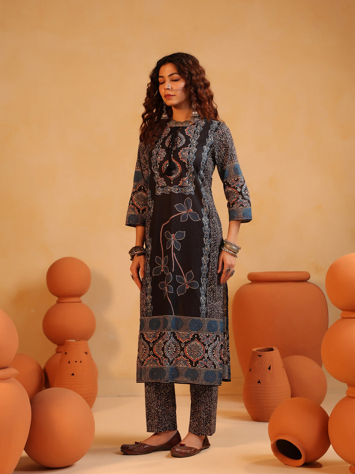 Kalindi | Black Ajrakh Medallion Suit Set