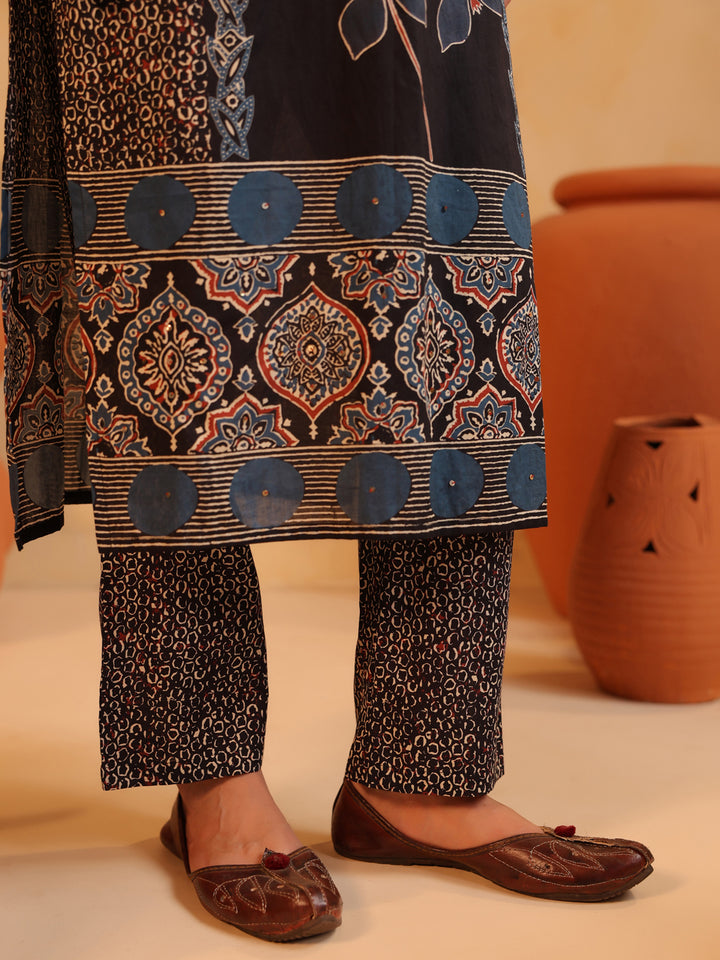 Kalindi | Black Ajrakh Medallion Suit Set