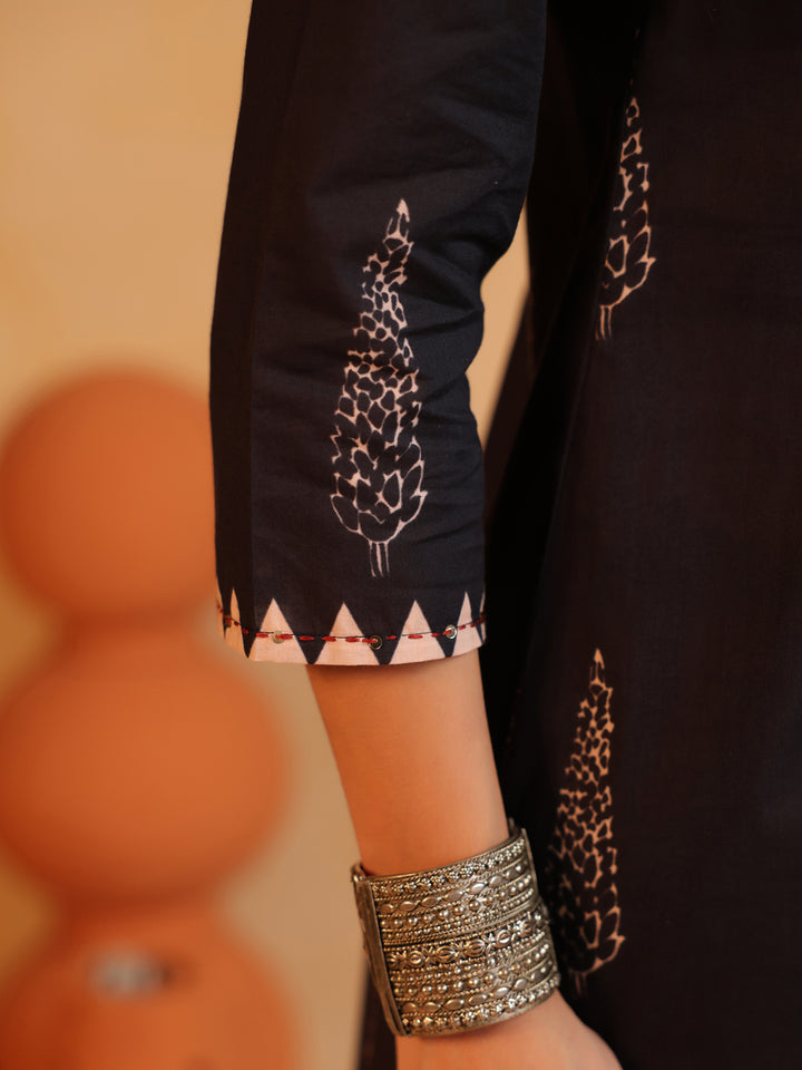 Ishya | Kohl Black Ajrakh Suit Set