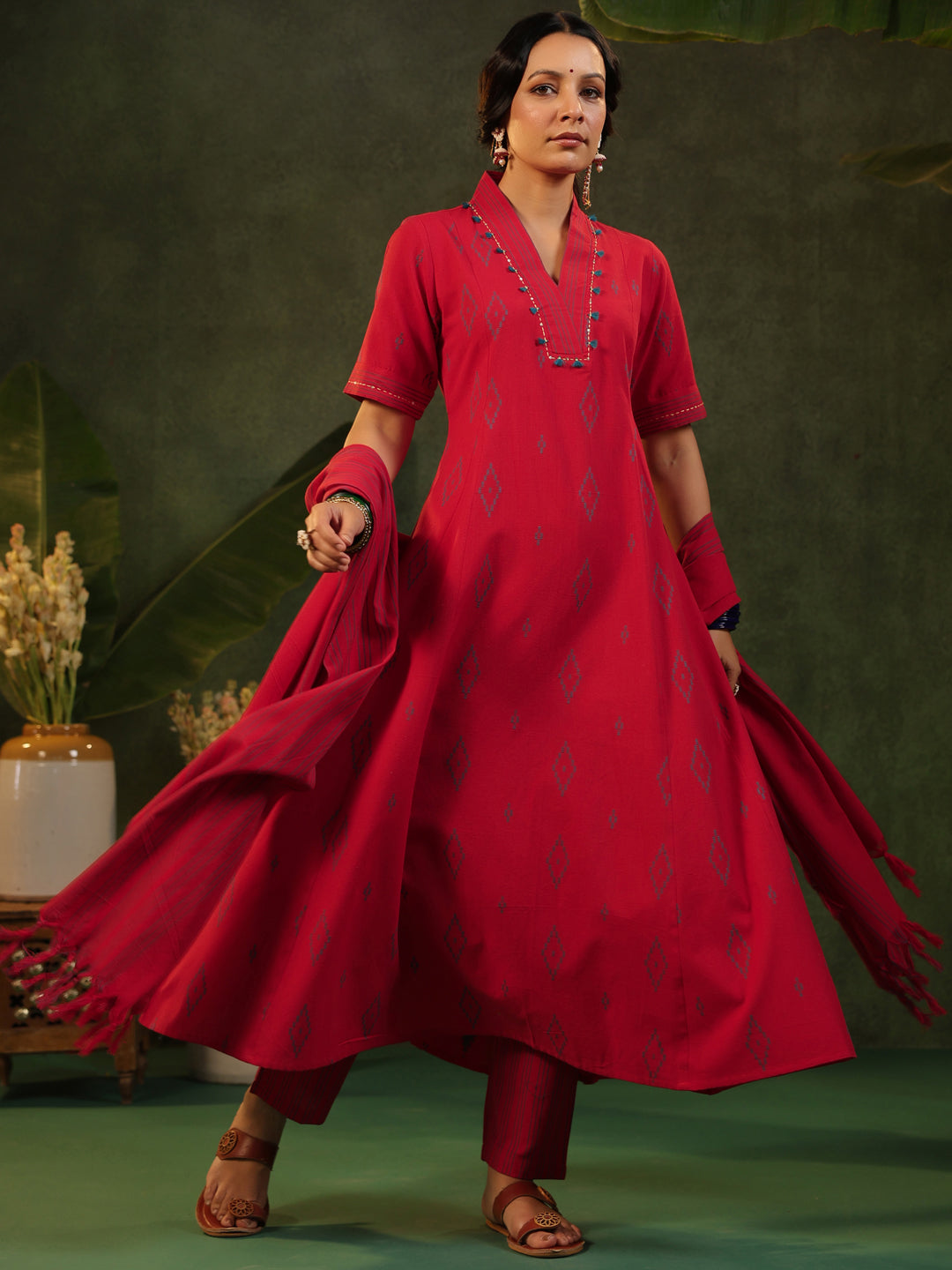 Kalki - Red Handloom Suit Set