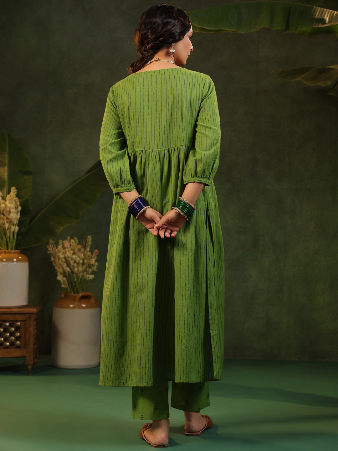 Kavya- Green Handloom Suit Set
