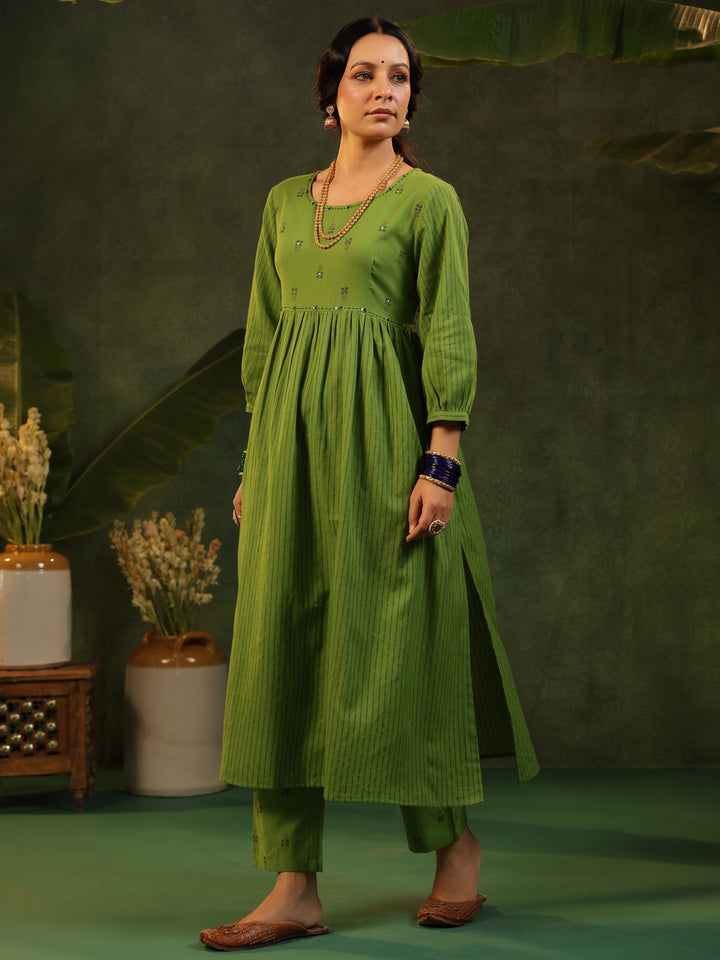 Kavya- Green Handloom Suit Set