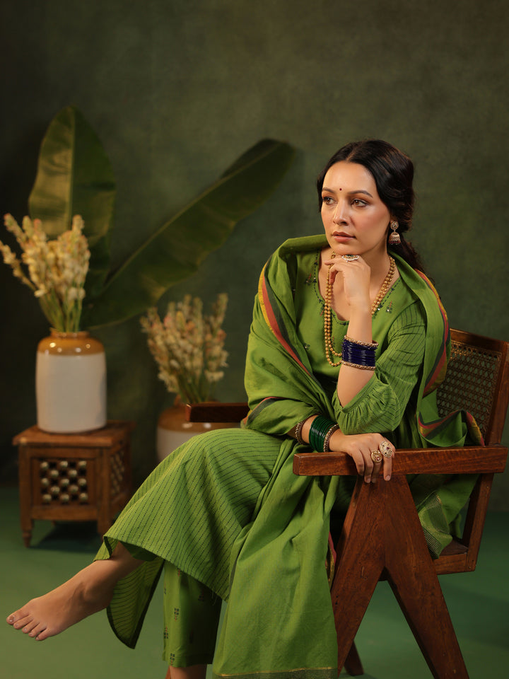 Kavya- Green Handloom Suit Set