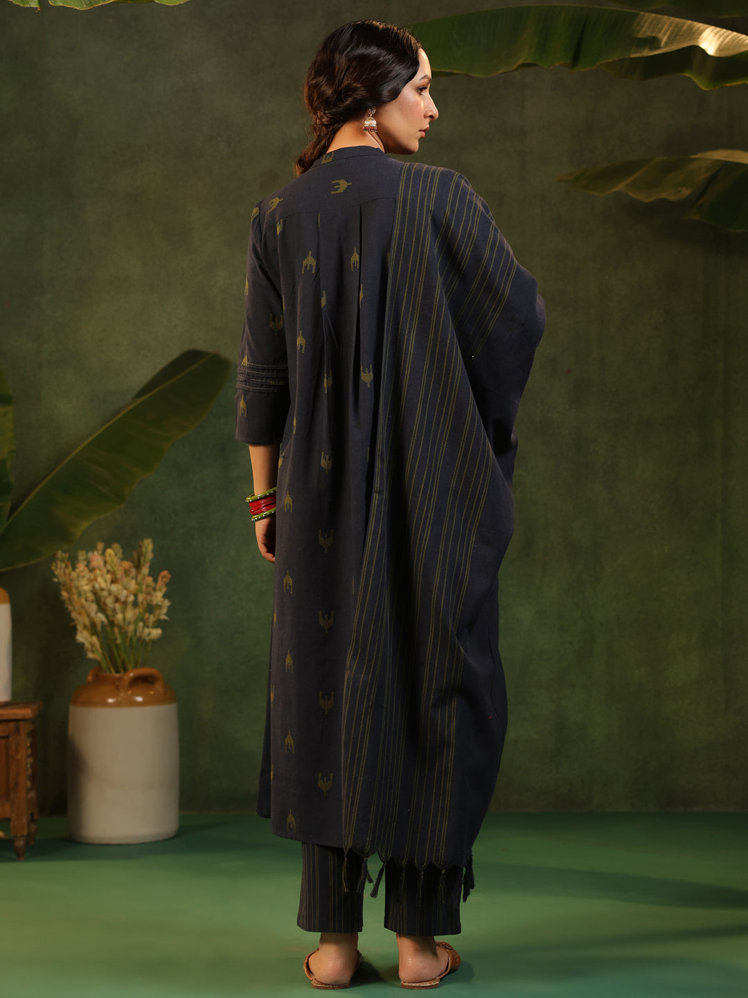 Kajal - Navy Blue Handloom suit set