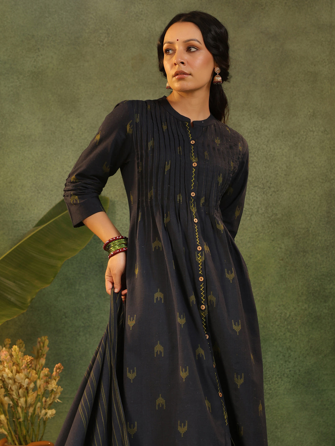 Kajal - Navy Blue Handloom suit set