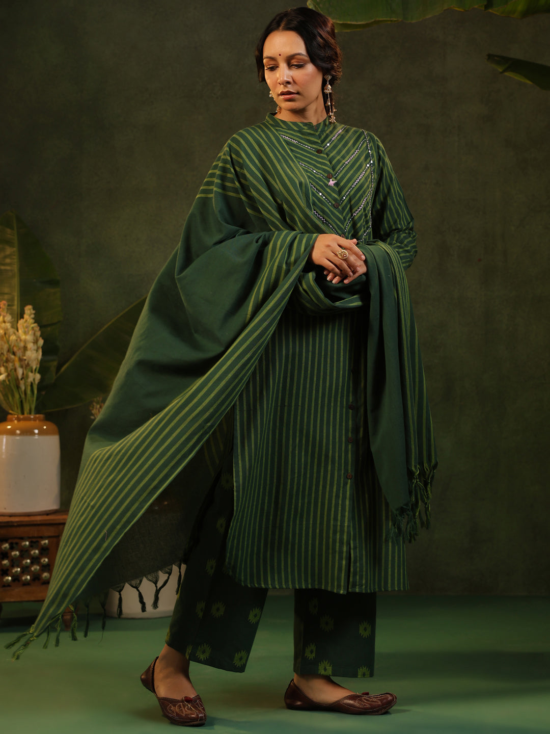 Vanika - Green Handloom Suit set