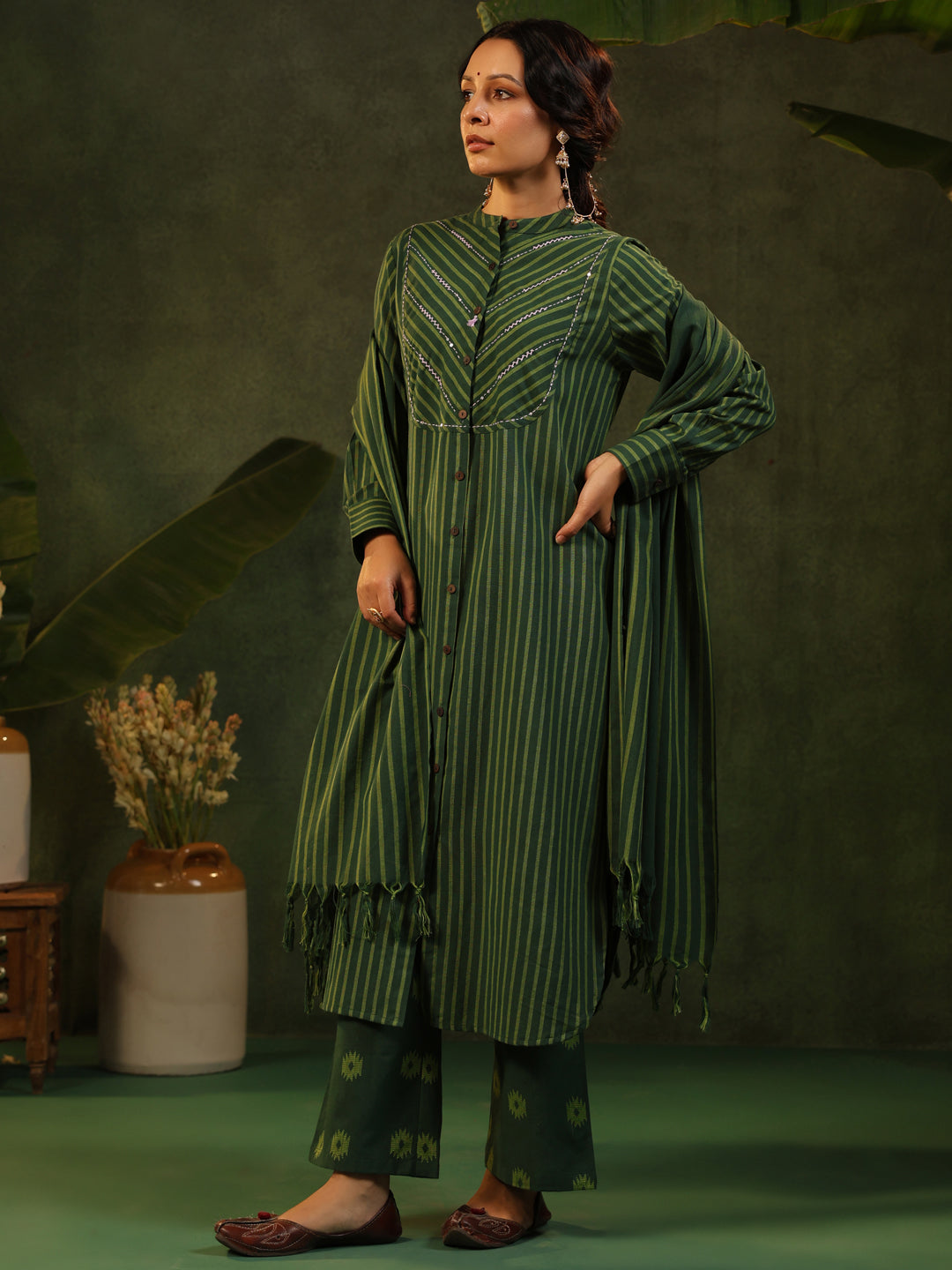 Vanika - Green Handloom Suit set
