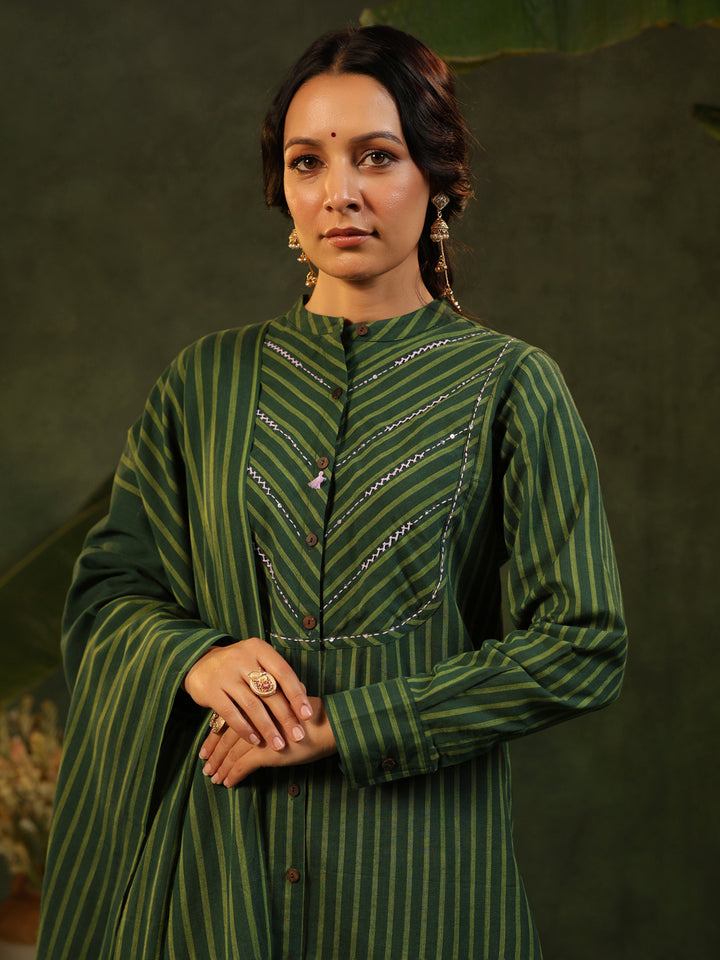 Vanika - Green Handloom Suit set