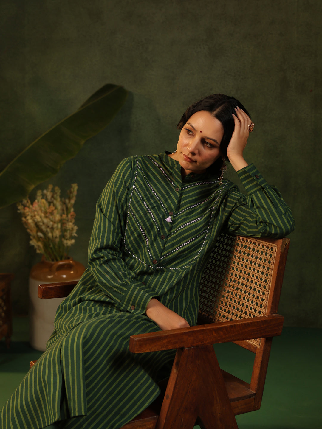 Vanika - Green Handloom Suit set