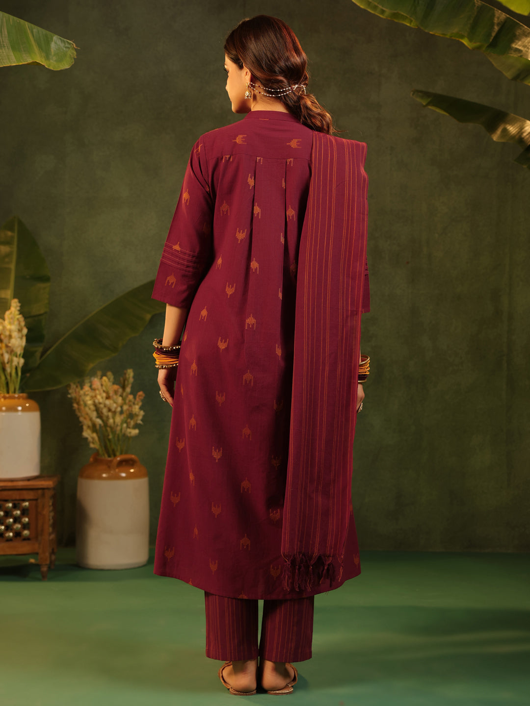 Tamiri - Red Handloom suit set