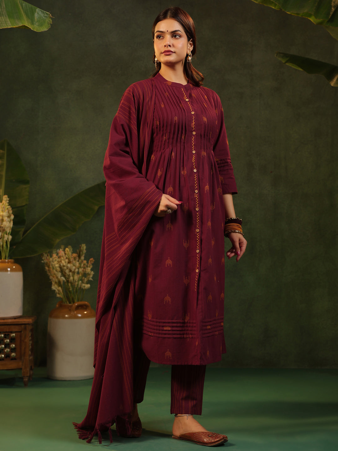 Tamiri - Red Handloom suit set