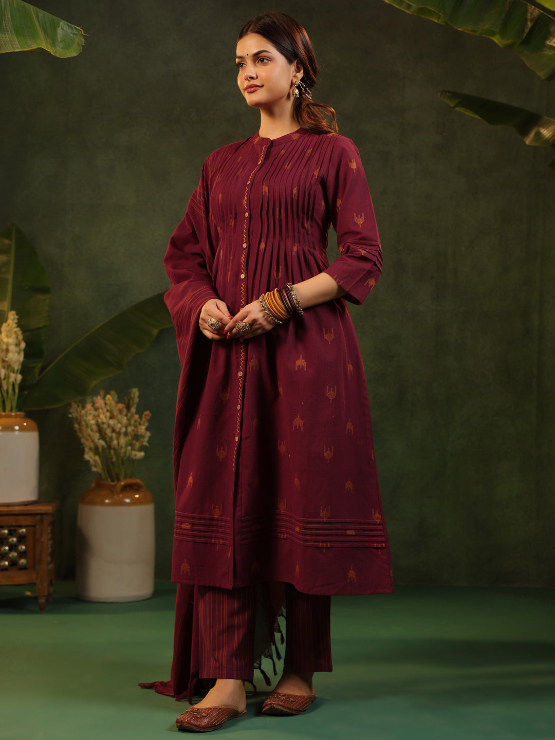 Tamiri - Red Handloom suit set