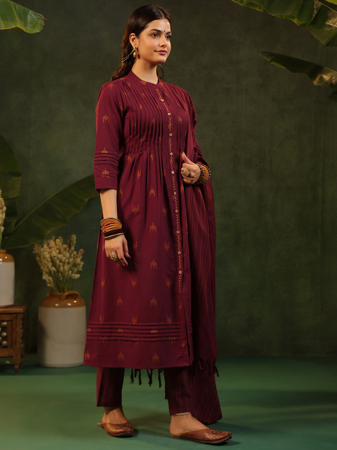 Tamiri - Red Handloom suit set