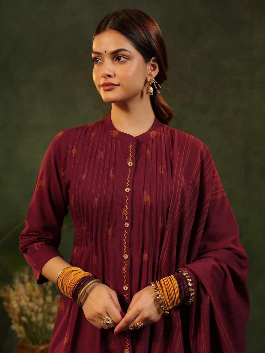 Tamiri - Red Handloom suit set