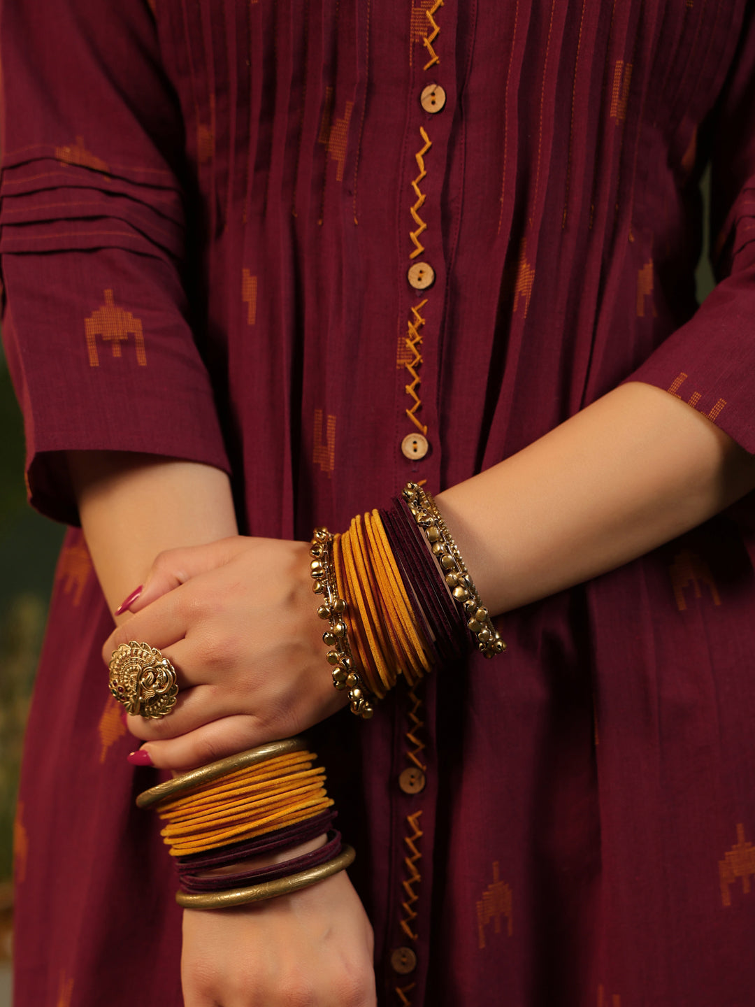 Tamiri - Red Handloom suit set