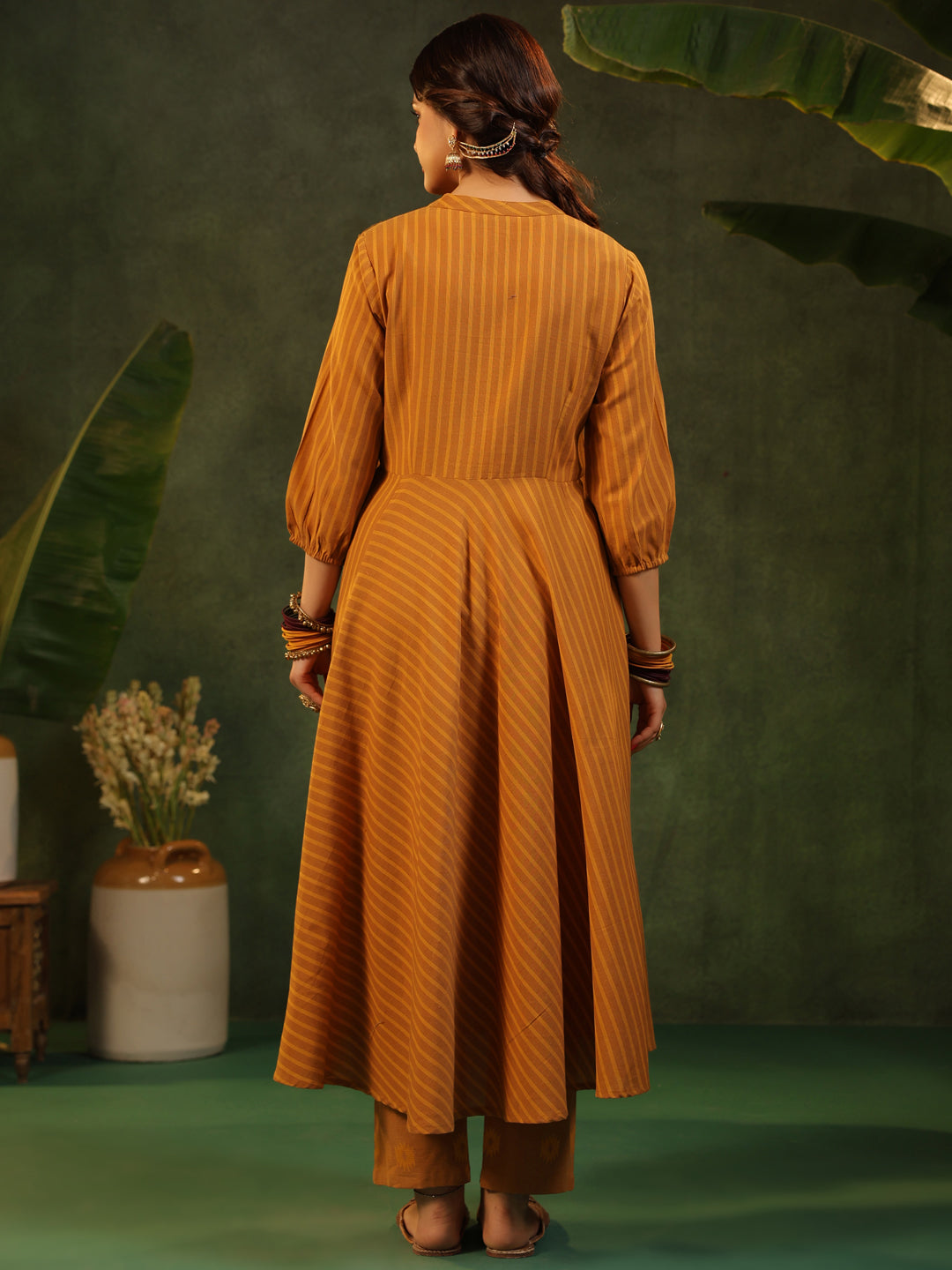 Bhanuja - Mustard yellow Handloom Suit set