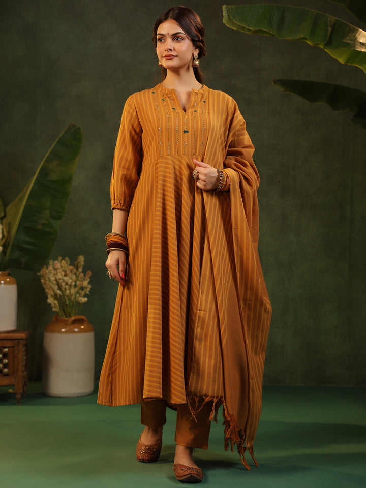 Bhanuja - Mustard yellow Handloom Suit set