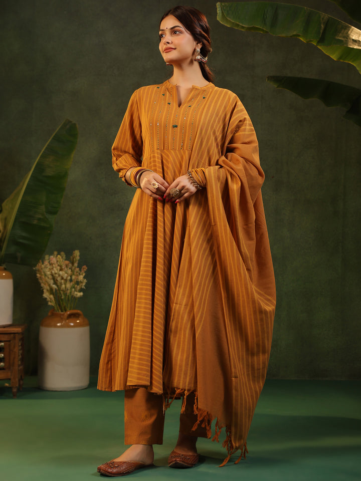 Bhanuja - Mustard yellow Handloom Suit set