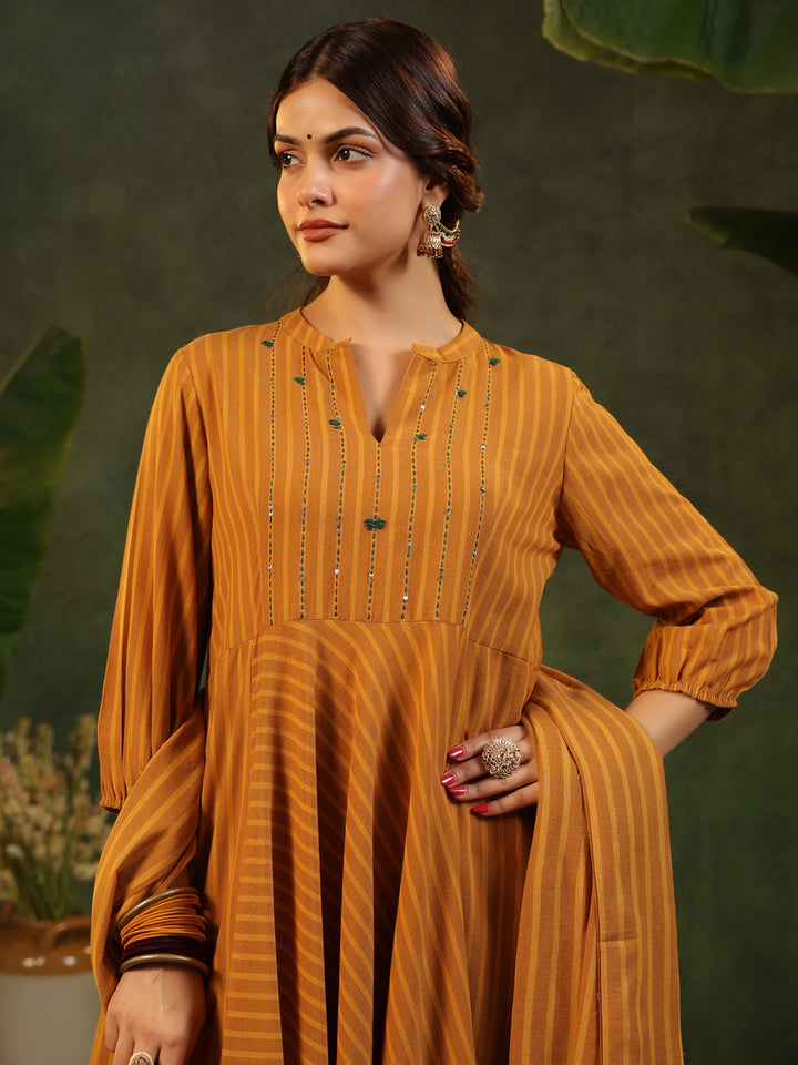 Bhanuja - Mustard yellow Handloom Suit set