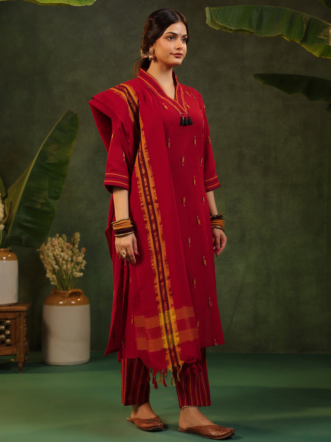Sindu - Red Handloom suit set