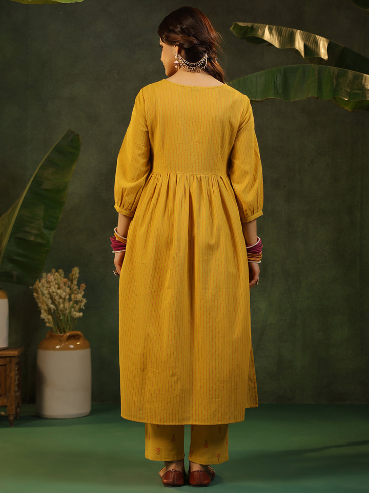 Peetika - Yellow Handloom suit set