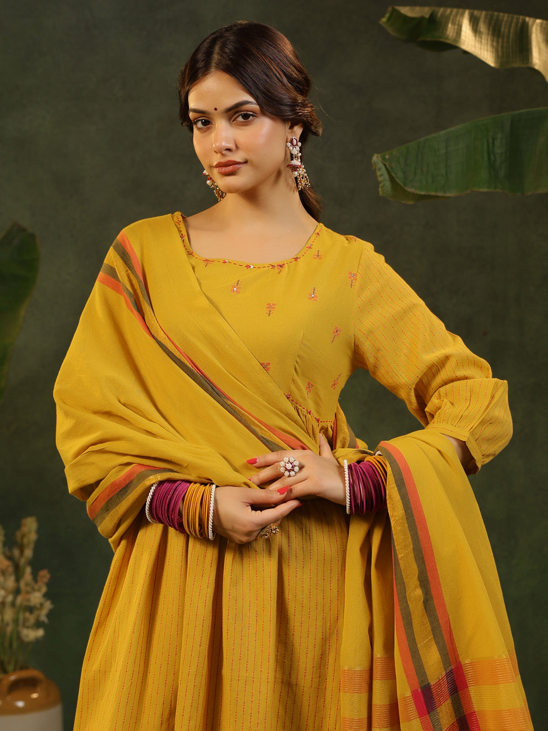 Peetika - Yellow Handloom suit set