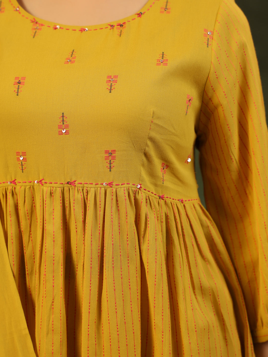Peetika - Yellow Handloom suit set
