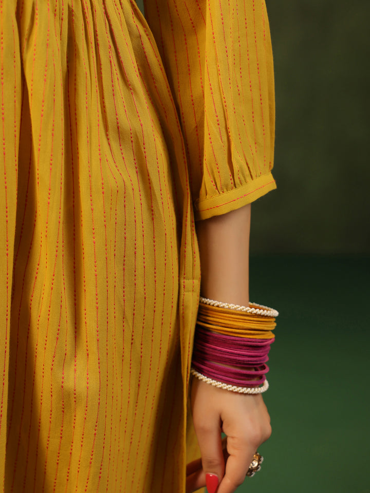 Peetika - Yellow Handloom suit set